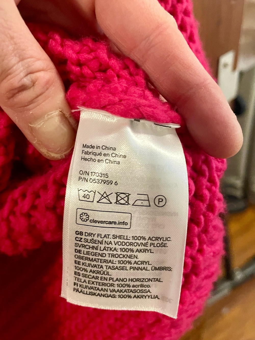 H&M Hot Pink Chunky Knit Sweater NWOT - Picture 3 of 4